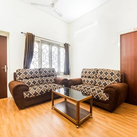 Oyo 76129 Rk Inn Guntur Exterior photo